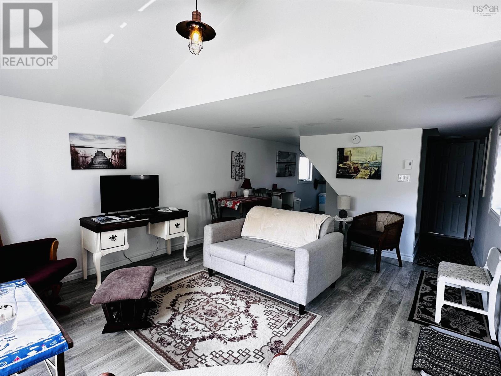 30/32 Hall Street, Lockeport, Nova Scotia  B0T 1L0 - Photo 38 - 202407232
