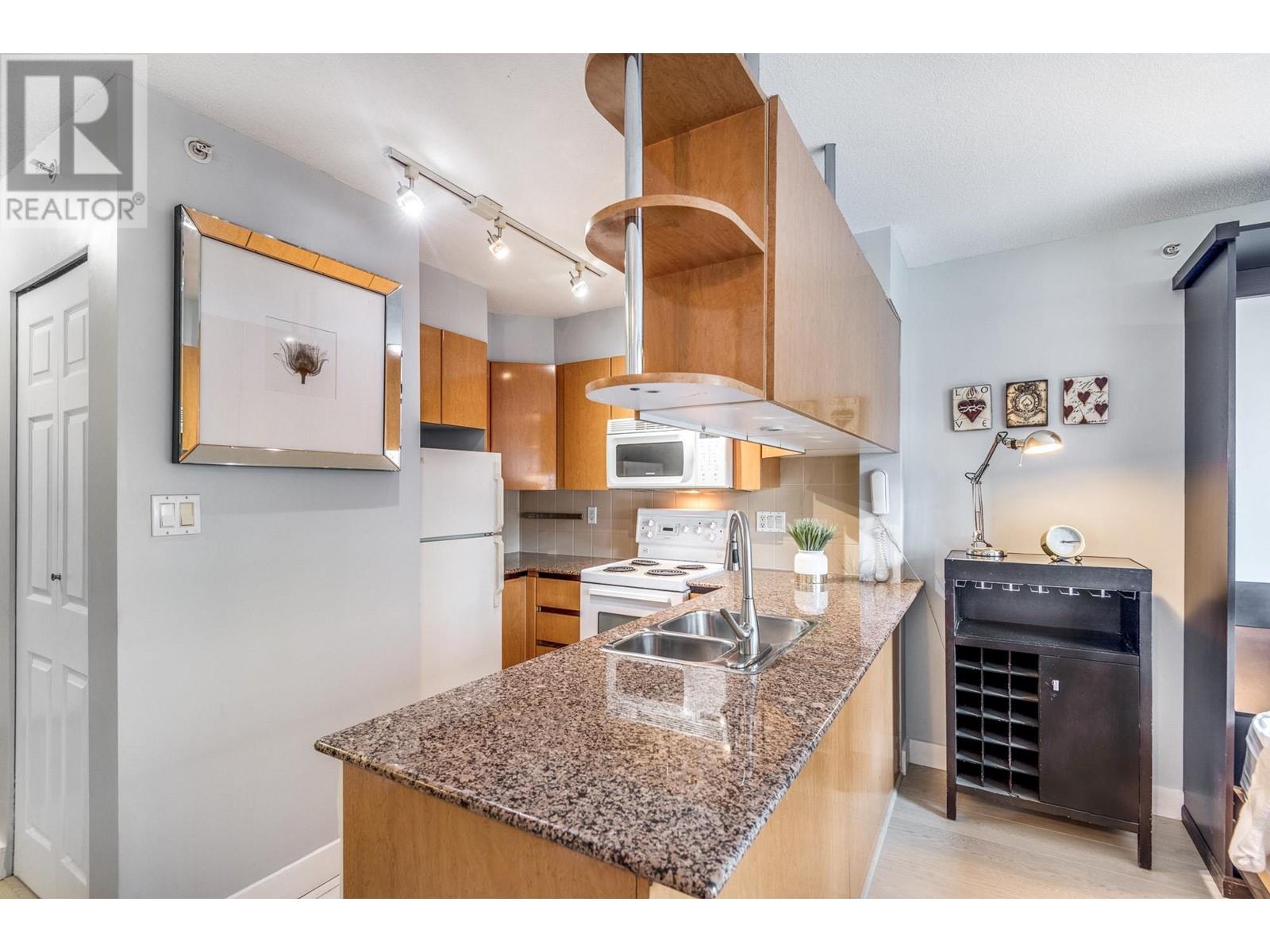 313 1189 Howe Street, Vancouver, British Columbia  V6Z 2X4 - Photo 5 - R2870675