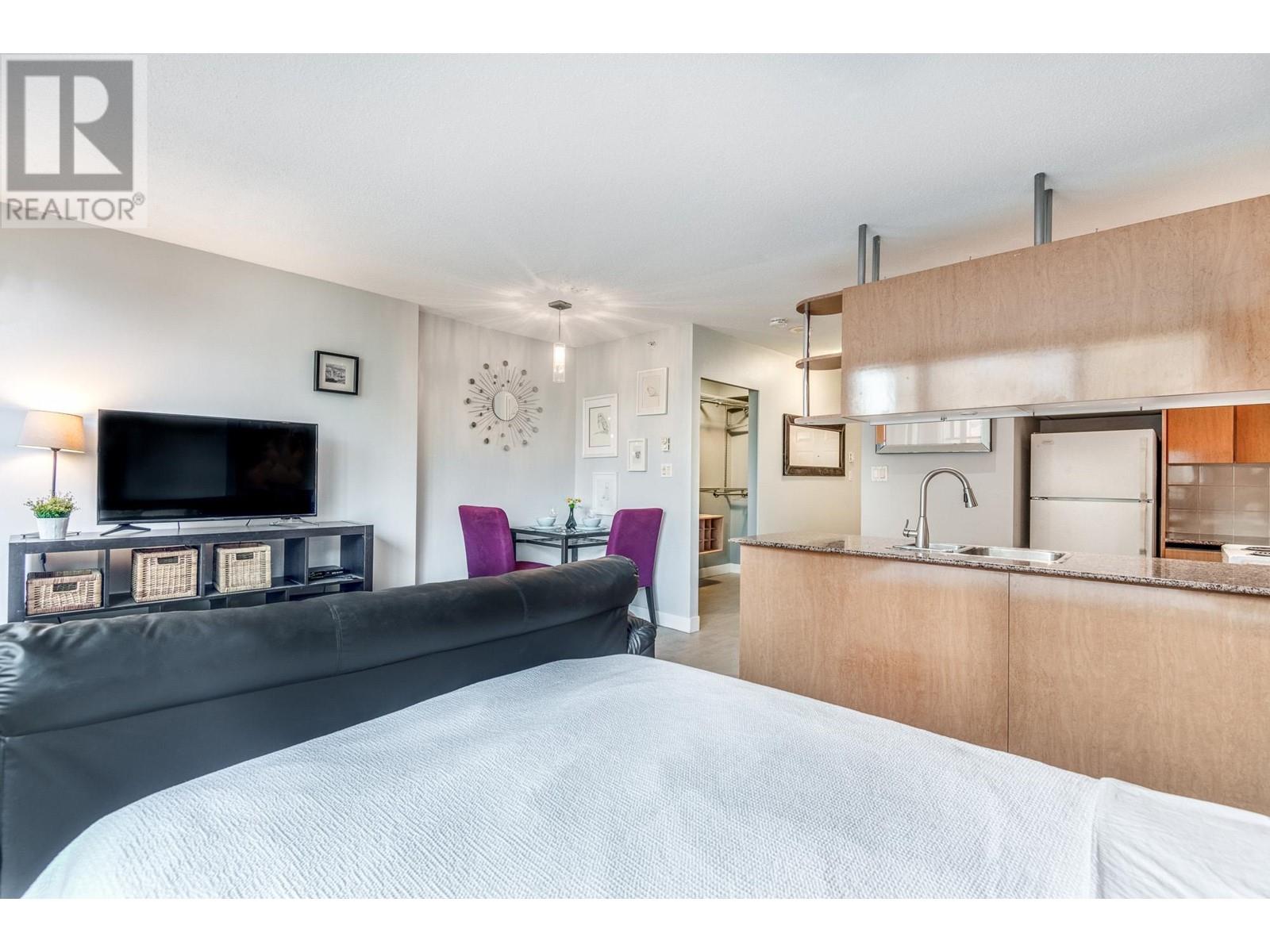 313 1189 Howe Street, Vancouver, British Columbia  V6Z 2X4 - Photo 9 - R2870675