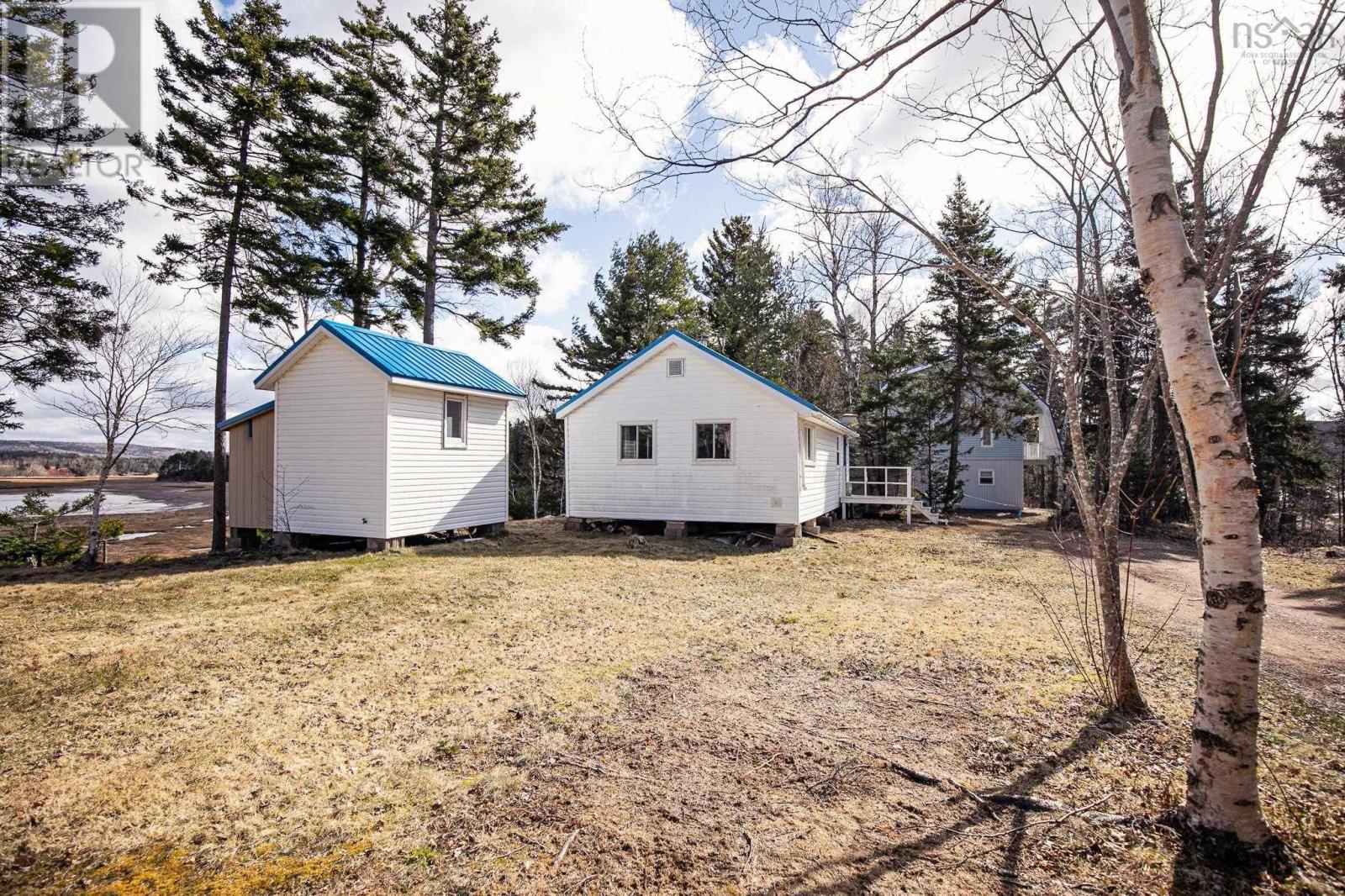 16 Sand Point Hill Lane, Five Islands, Nova Scotia  B0M 1K0 - Photo 2 - 202407237