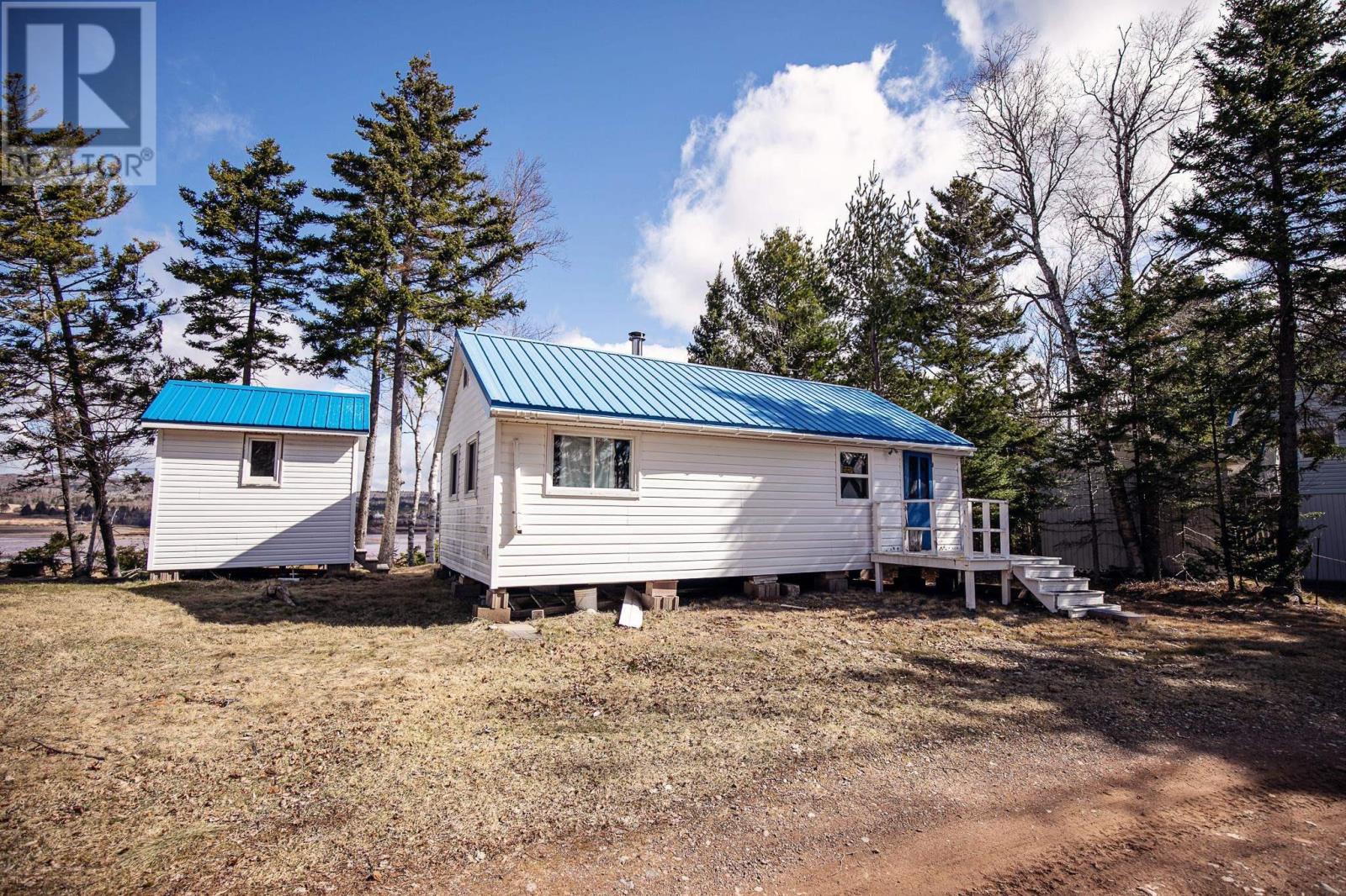 16 Sand Point Hill Lane, Five Islands, Nova Scotia  B0M 1K0 - Photo 3 - 202407237