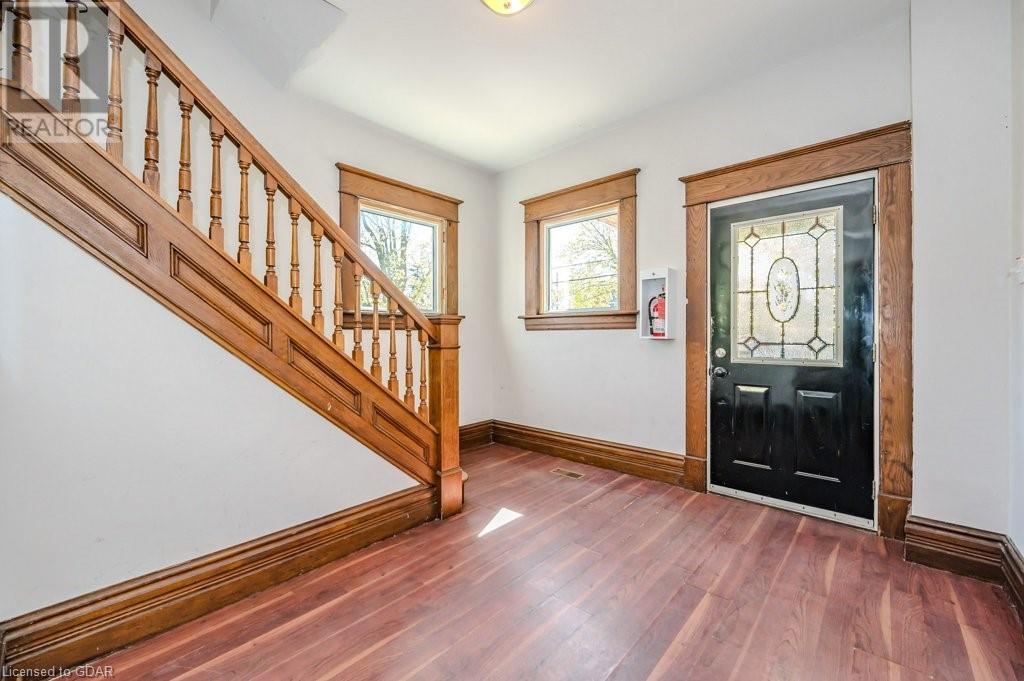 215 PAISLEY Street, Guelph, Ontario One Percent Realty Ltd. Ontario