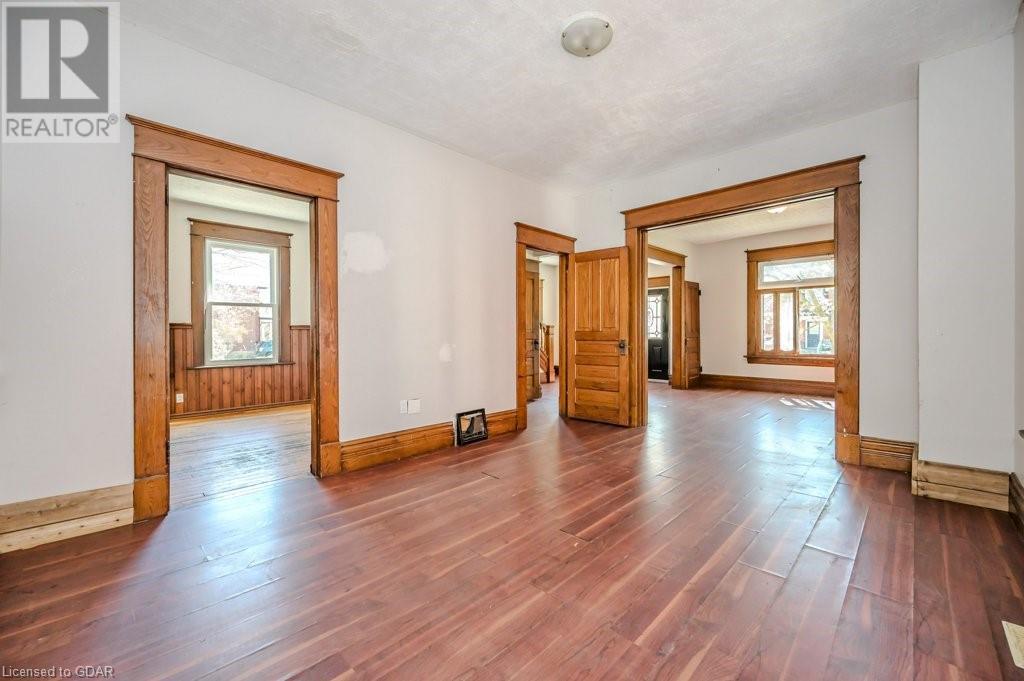 215 Paisley Street, Guelph, Ontario  N1H 2P5 - Photo 7 - 40572035