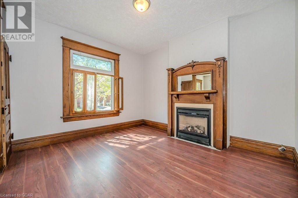 215 Paisley Street, Guelph, Ontario  N1H 2P5 - Photo 4 - 40572024