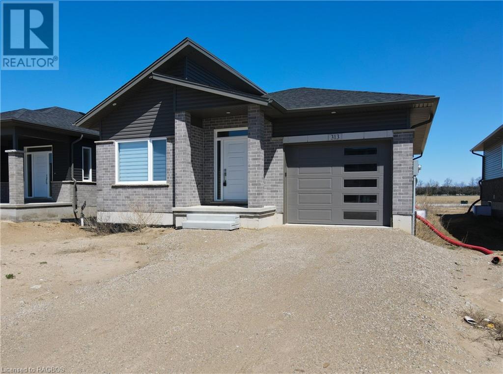 313 Mary Rose Avenue, Port Elgin, Ontario  N0H 2C3 - Photo 2 - 40570546