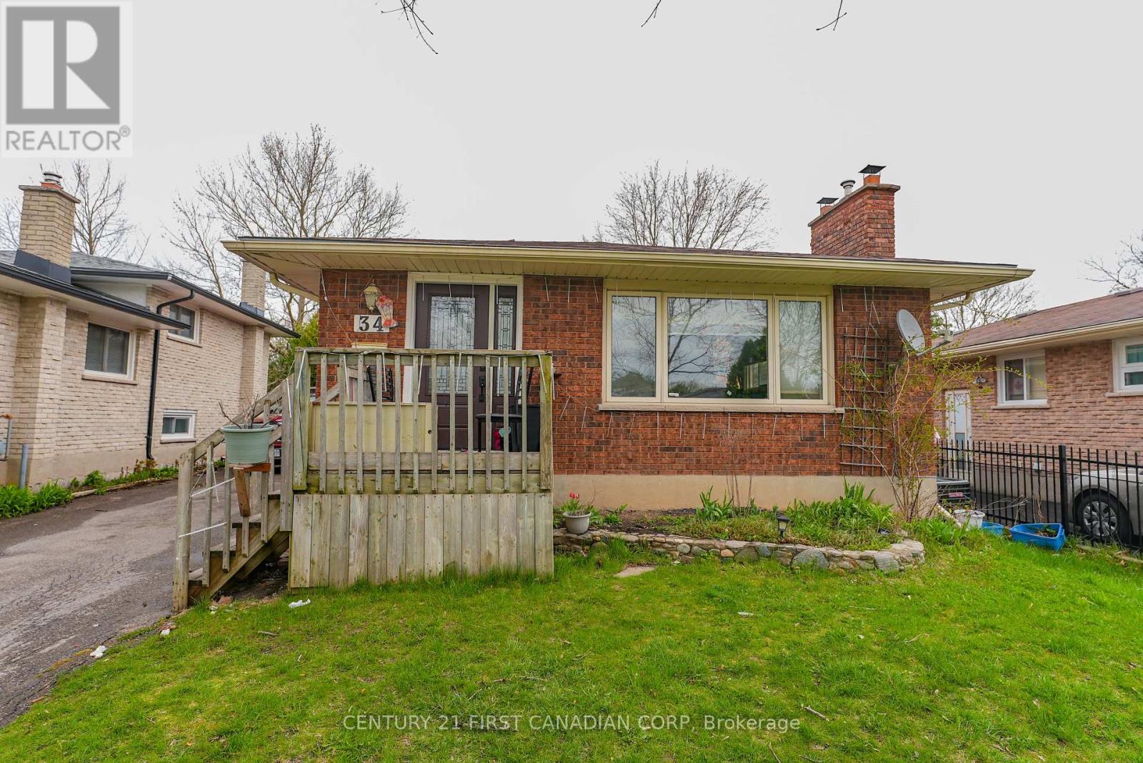 34 Ponderosa Cres, London, Ontario  N6E 2L6 - Photo 2 - X8236380