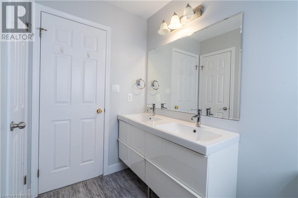 430 Woodbine Avenue, Kitchener, Ontario  N2R 0A6 - Photo 33 - 40572175