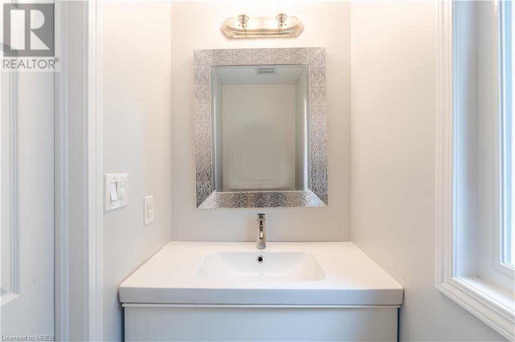 430 Woodbine Avenue, Kitchener, Ontario  N2R 0A6 - Photo 5 - 40572175