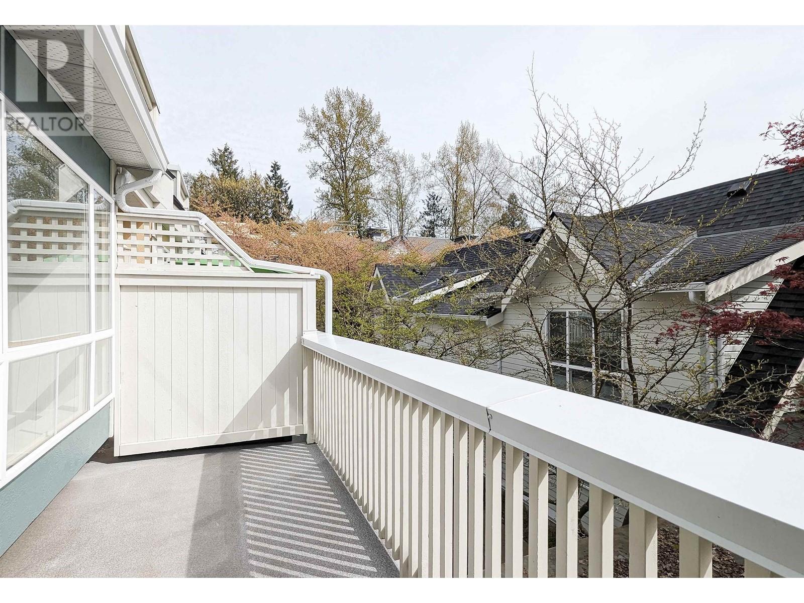 6828 Village Grn, Burnaby, British Columbia  V5E 4K9 - Photo 19 - R2870691