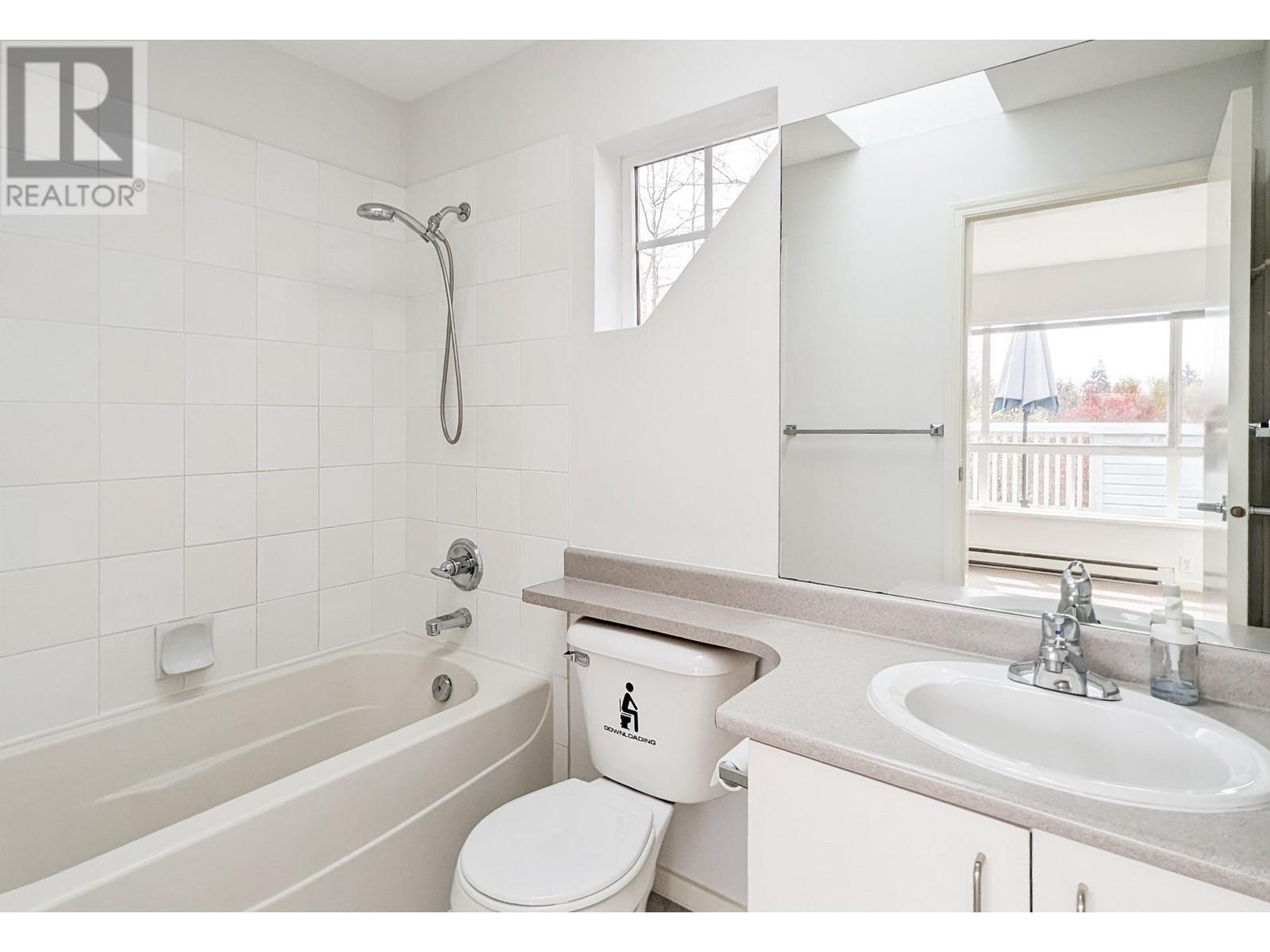 6828 Village Grn, Burnaby, British Columbia  V5E 4K9 - Photo 23 - R2870691