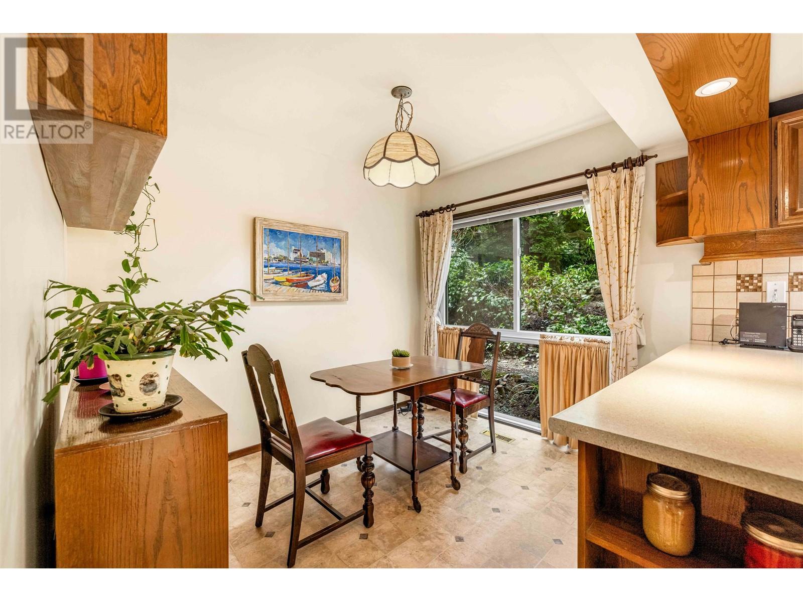 7 4957 Marine Drive, West Vancouver, British Columbia  V7W 2P5 - Photo 13 - R2870712