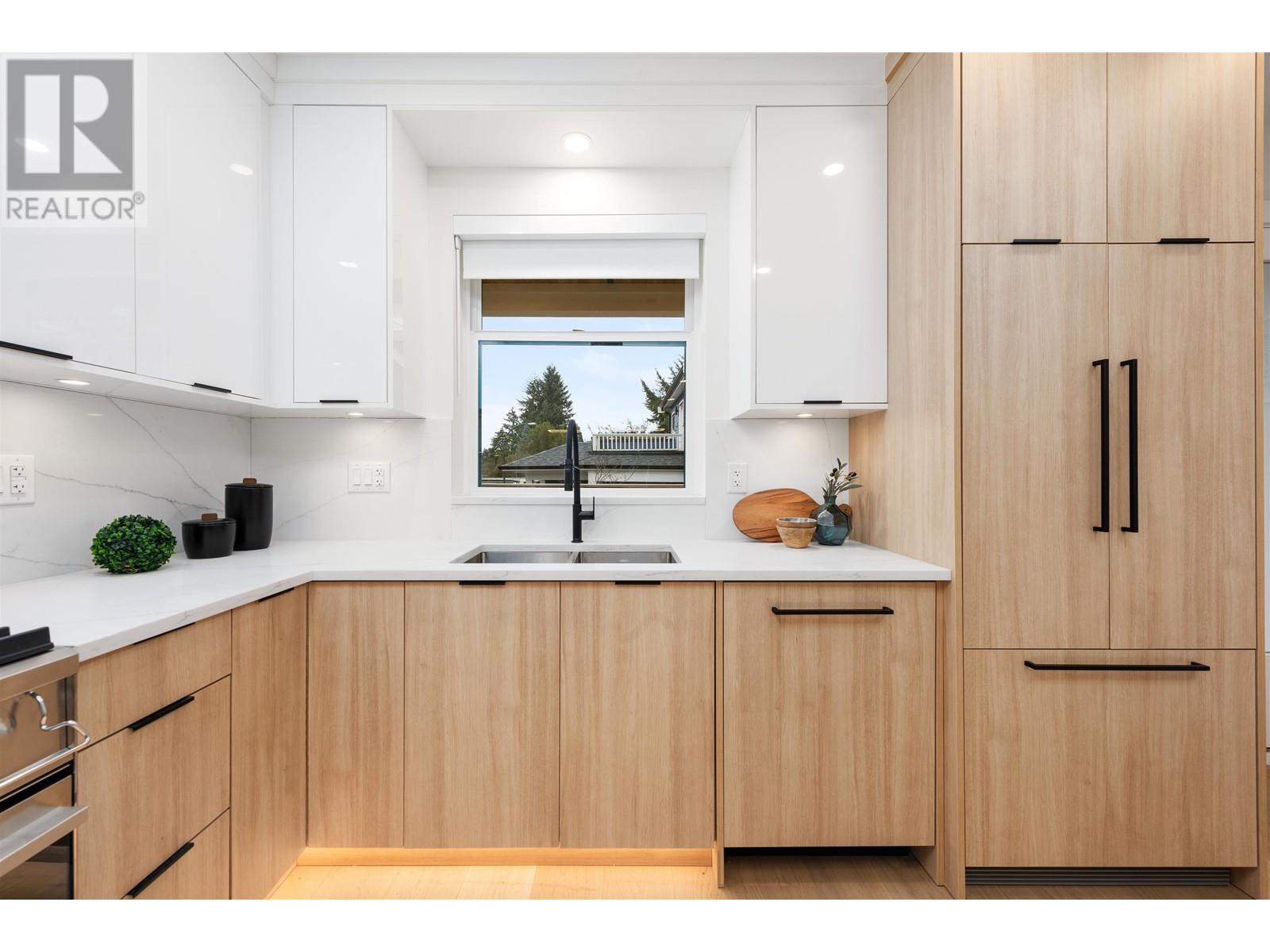 1672 E 15th Avenue, Vancouver, British Columbia  V5N 2G1 - Photo 15 - R2870795