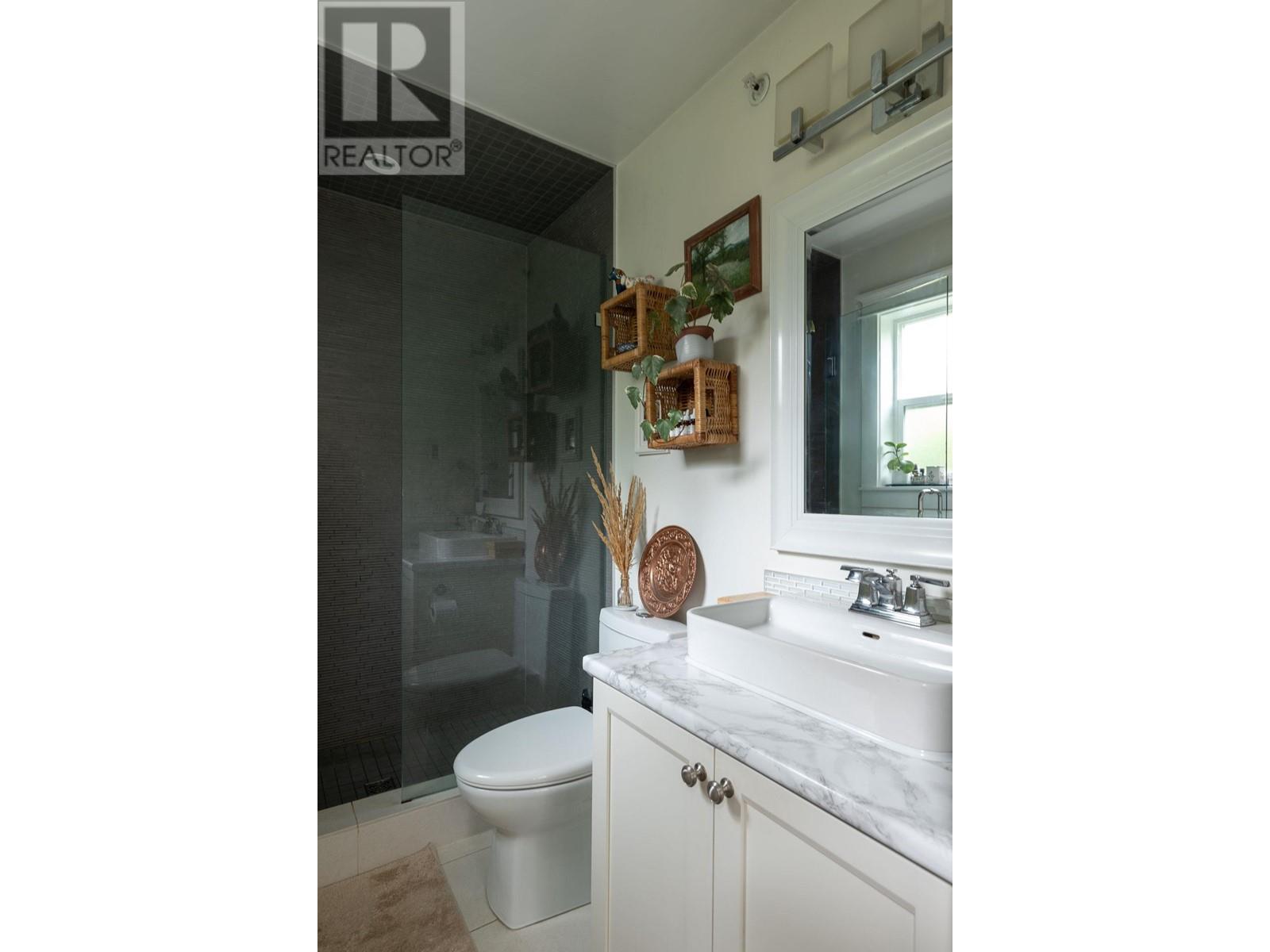 4513 Walden Street, Vancouver, British Columbia  V5V 3S6 - Photo 32 - R2870707