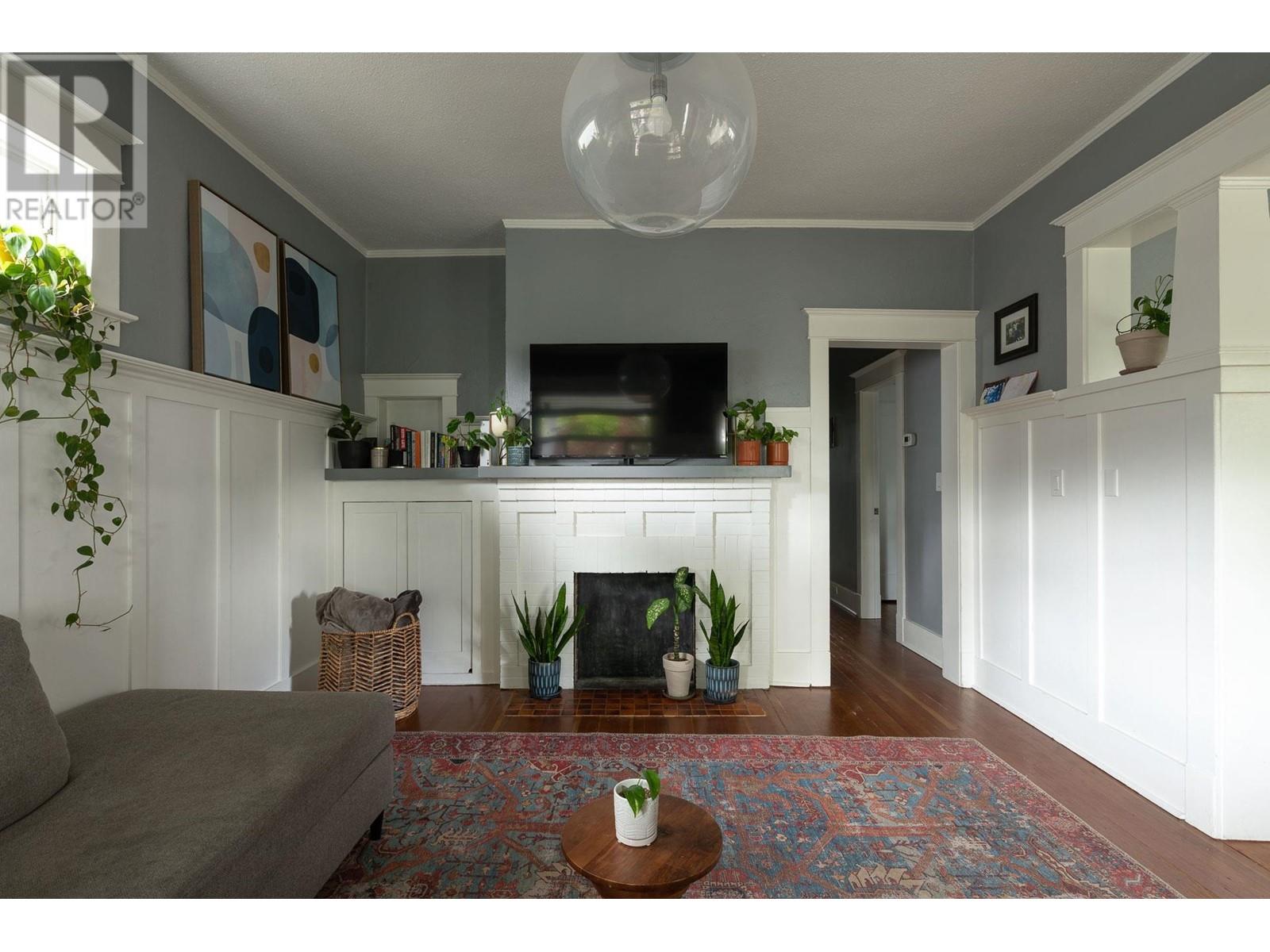 4513 Walden Street, Vancouver, British Columbia  V5V 3S6 - Photo 4 - R2870707