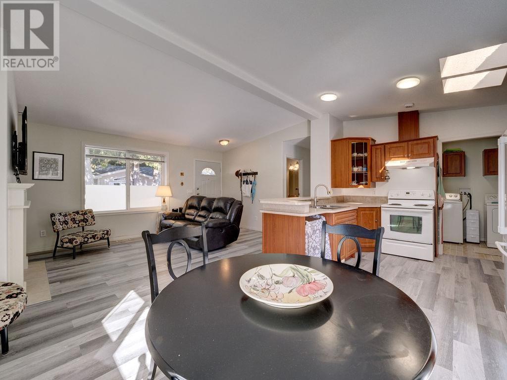 105 4510 Sunshine Coast Highway, Sechelt, British Columbia  V7Z 0T5 - Photo 13 - R2870736