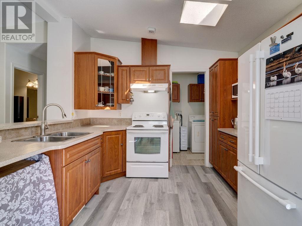 105 4510 Sunshine Coast Highway, Sechelt, British Columbia  V7Z 0T5 - Photo 17 - R2870736