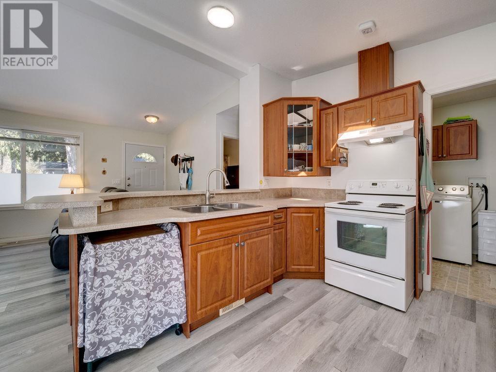 105 4510 Sunshine Coast Highway, Sechelt, British Columbia  V7Z 0T5 - Photo 18 - R2870736