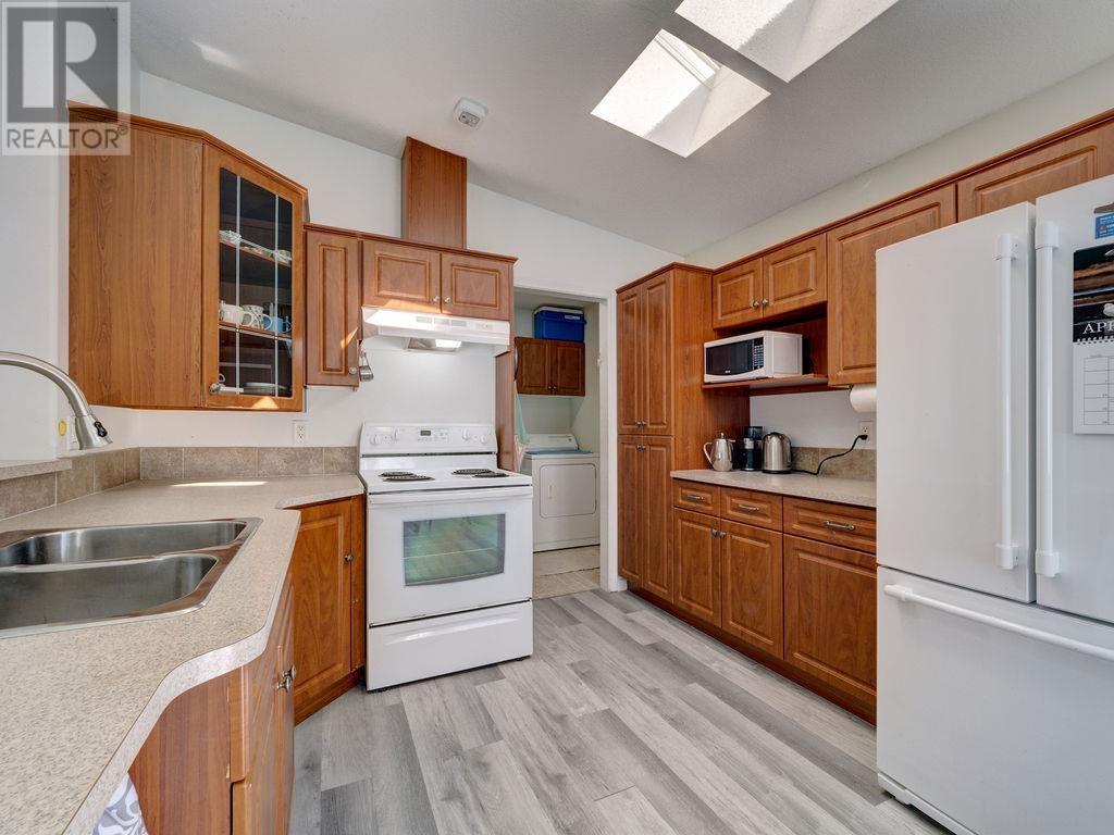 105 4510 Sunshine Coast Highway, Sechelt, British Columbia  V7Z 0T5 - Photo 19 - R2870736