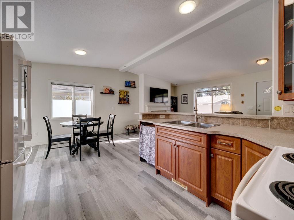 105 4510 Sunshine Coast Highway, Sechelt, British Columbia  V7Z 0T5 - Photo 20 - R2870736
