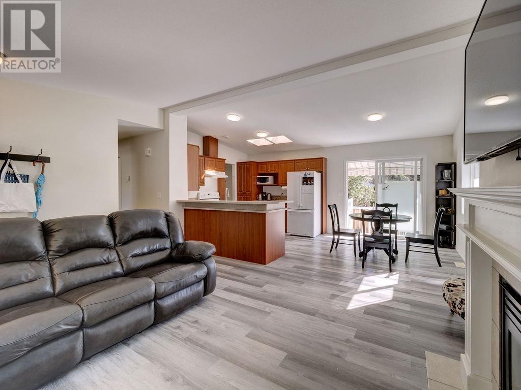 105 4510 Sunshine Coast Highway, Sechelt, British Columbia  V7Z 0T5 - Photo 9 - R2870736