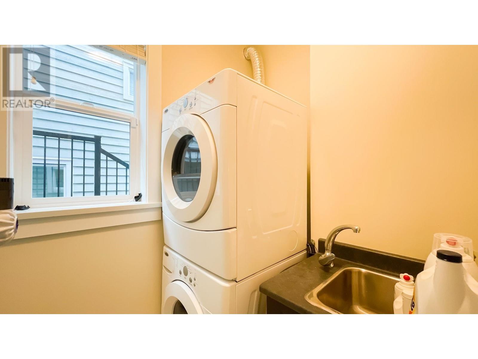 311 E 28th Street, North Vancouver, British Columbia  V7N 1C3 - Photo 15 - R2870741