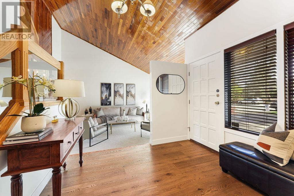 4926 Beamish Court, Burnaby, British Columbia  V5G 3W9 - Photo 3 - R2870786