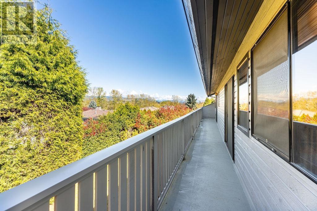 4926 Beamish Court, Burnaby, British Columbia  V5G 3W9 - Photo 32 - R2870786