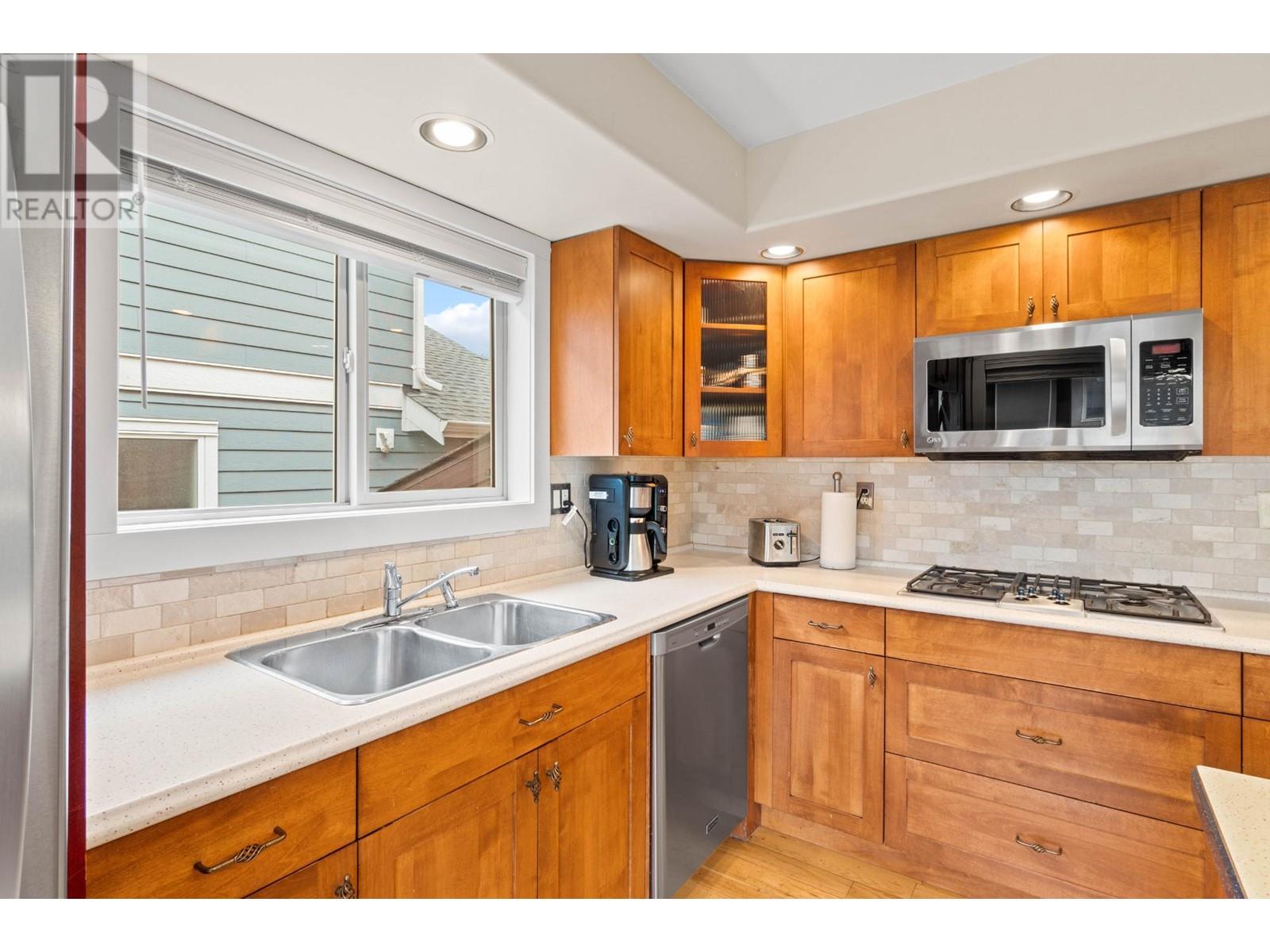 919 Dominion Street, Kamloops, British Columbia  V2C 2Y3 - Photo 10 - 177787