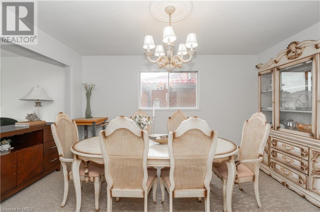 952 Summerbreeze Court, Mississauga, Ontario  L5V 1C9 - Photo 12 - 40560563