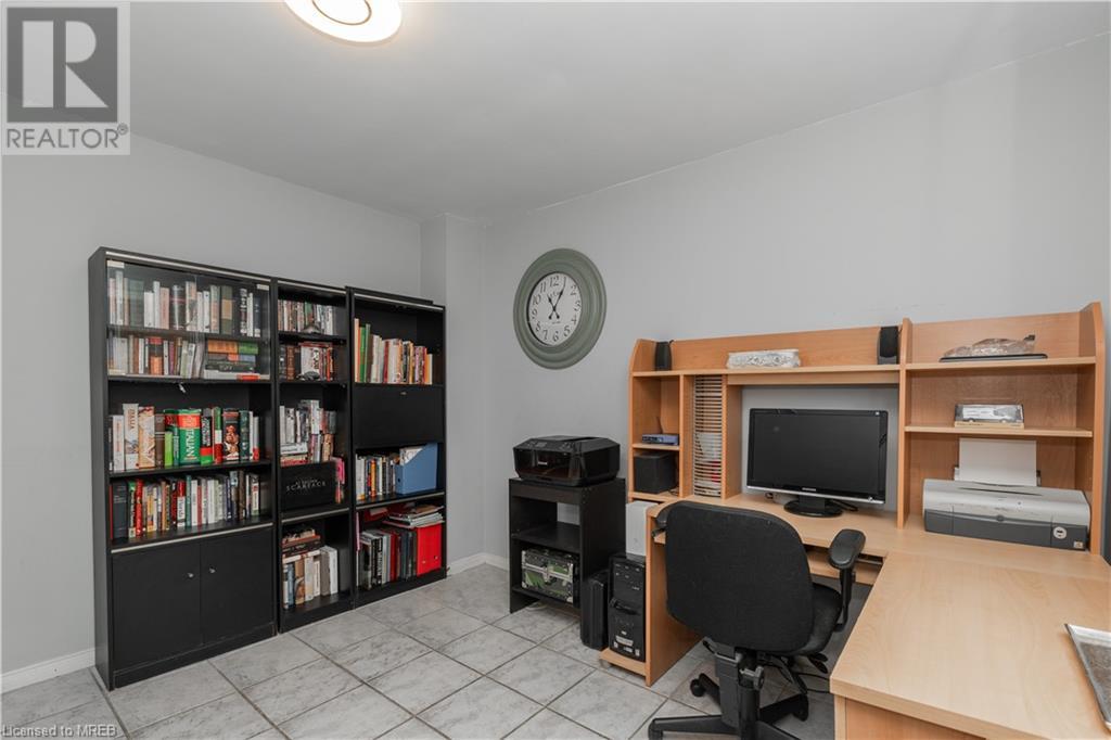 952 Summerbreeze Court, Mississauga, Ontario  L5V 1C9 - Photo 16 - 40560563