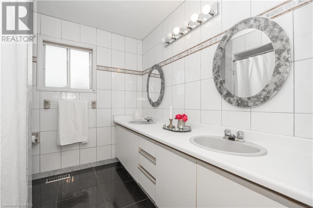 952 Summerbreeze Court, Mississauga, Ontario  L5V 1C9 - Photo 29 - 40560563