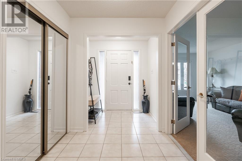 952 Summerbreeze Court, Mississauga, Ontario  L5V 1C9 - Photo 3 - 40560563