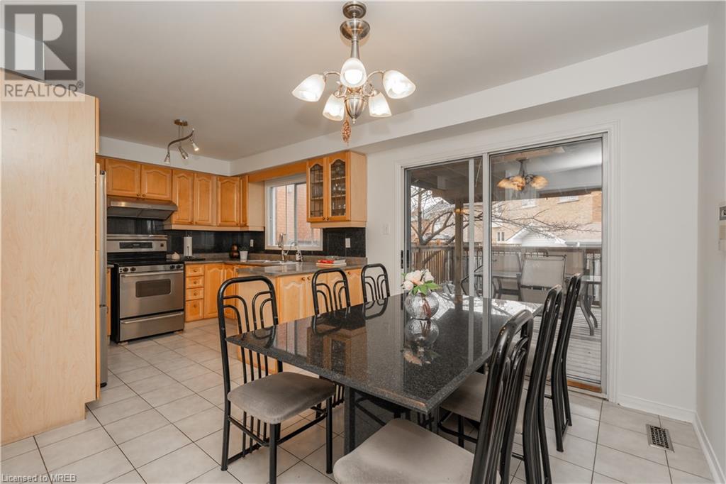 952 Summerbreeze Court, Mississauga, Ontario  L5V 1C9 - Photo 7 - 40560563