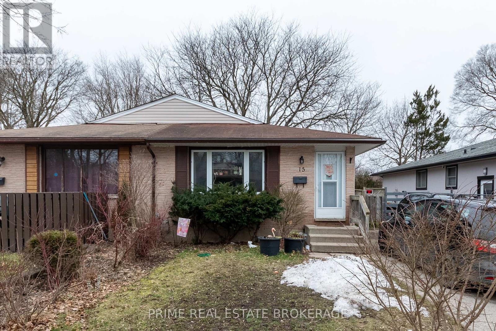 15 Wenlock Cres, London, Ontario  N6G 3B5 - Photo 2 - X8236856