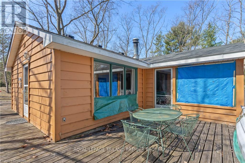 7936 Katharine St, Lambton Shores, Ontario  N0M 2L0 - Photo 25 - X8236872