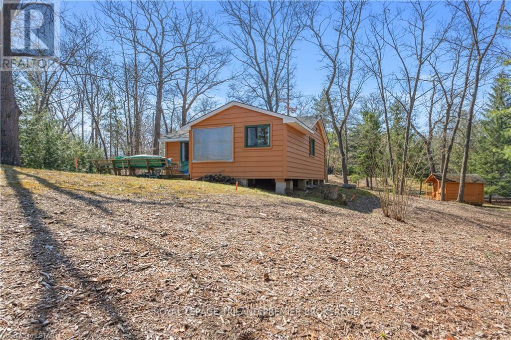 7936 Katharine St, Lambton Shores, Ontario  N0M 2L0 - Photo 29 - X8236872