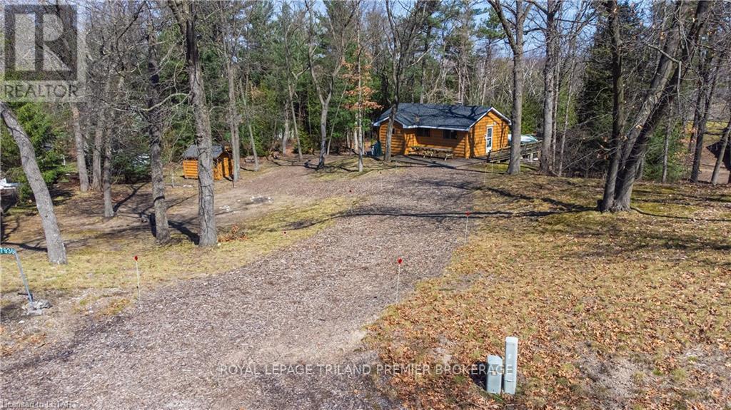 7936 Katharine St, Lambton Shores, Ontario  N0M 2L0 - Photo 33 - X8236872