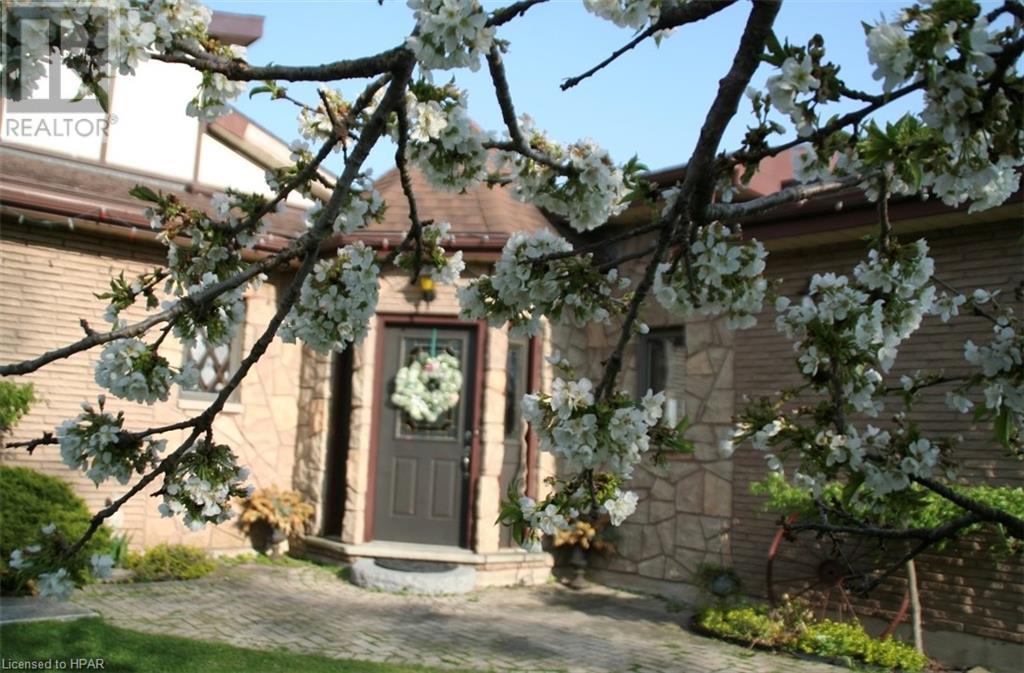 76716 Parr Line Line, Central Huron, Ontario  N0M 1L0 - Photo 2 - 40571484