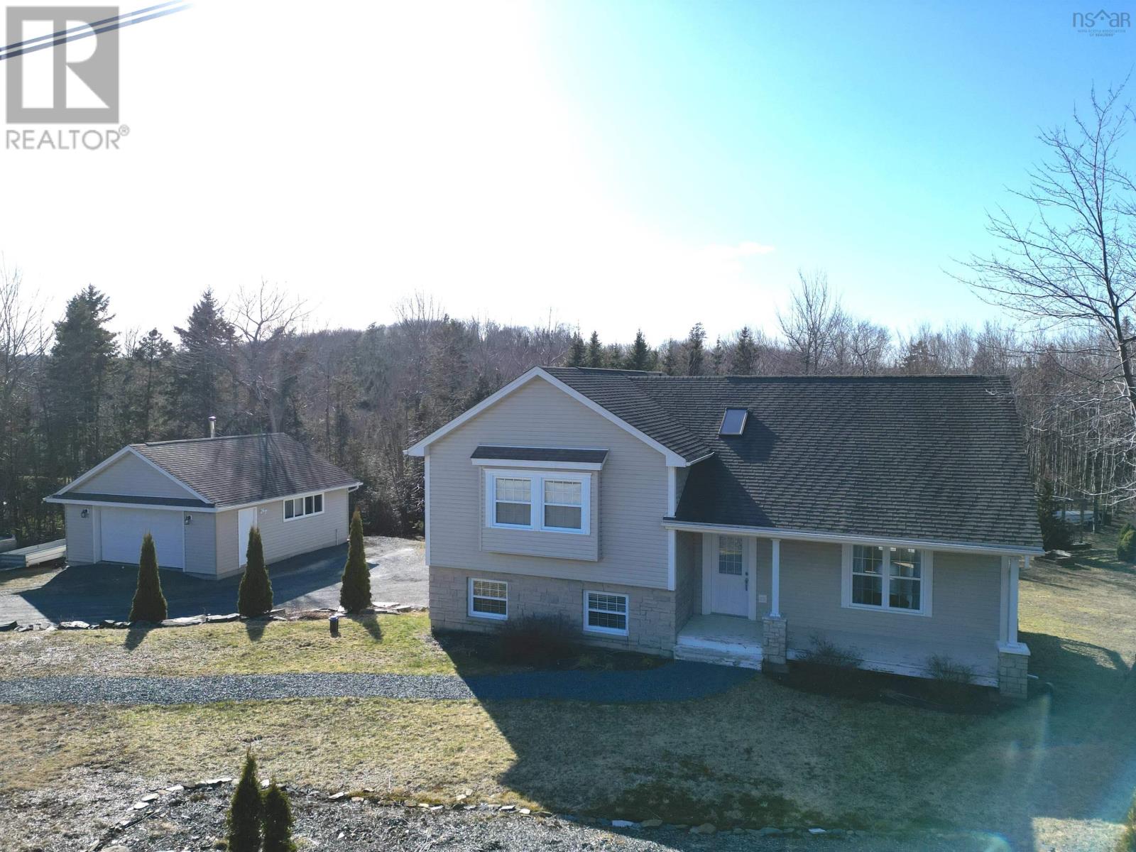 60 Sunrise Lane, Beaver Ridge, East Uniacke, Nova Scotia  B0N 1Z0 - Photo 1 - 202407180