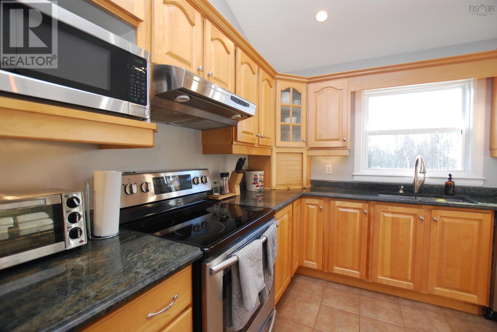 60 Sunrise Lane, Beaver Ridge, East Uniacke, Nova Scotia  B0N 1Z0 - Photo 4 - 202407180