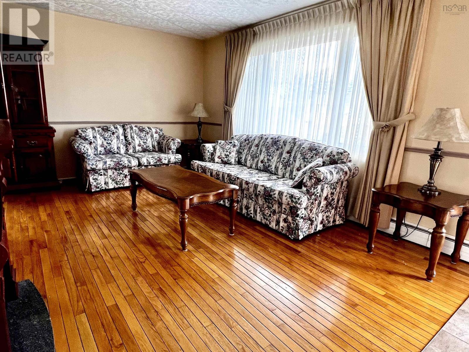 43 Chappel Drive, Glace Bay, Nova Scotia  B1A 4C3 - Photo 5 - 202407249