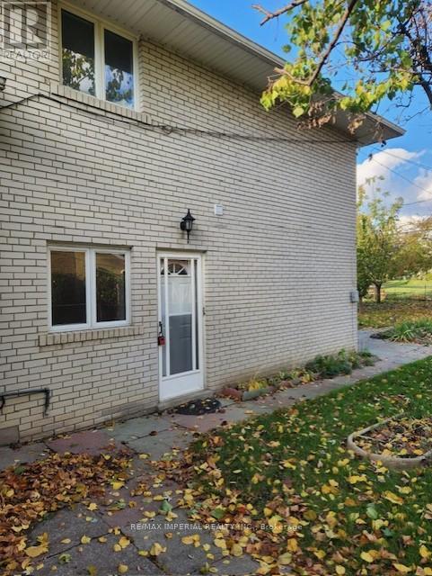 Lower - 2143 Linby Street, Mississauga, Ontario  L4Y 1V6 - Photo 3 - W8233486