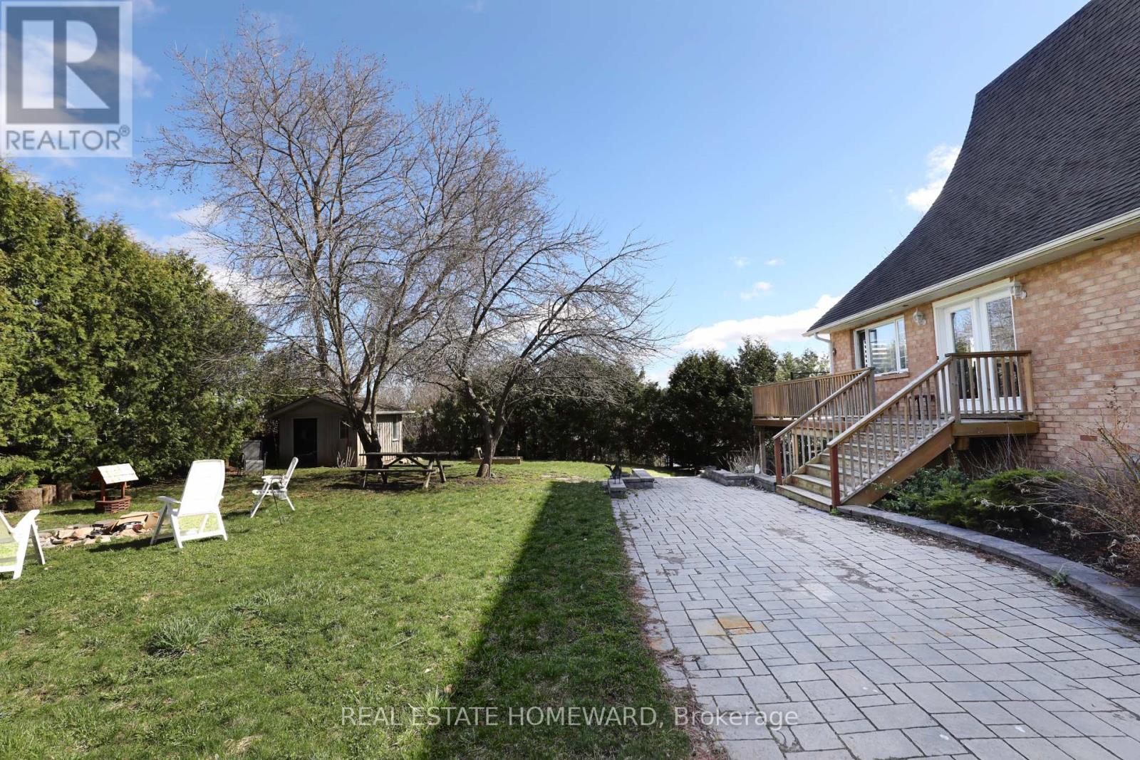 21 Windsor Drive, Whitchurch-Stouffville, Ontario  L4A 7X3 - Photo 4 - N8232096