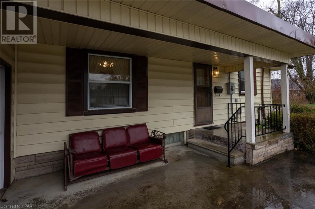 295 Winston Street W, Listowel, Ontario  N4W 1J7 - Photo 5 - 40569649