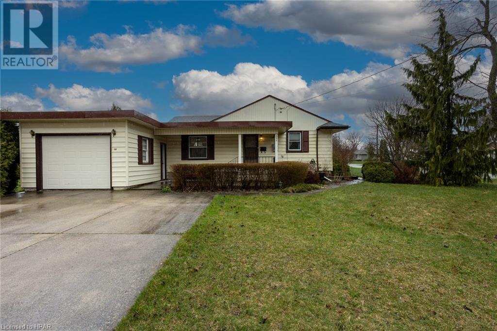 295 Winston Street W, Listowel, Ontario  N4W 1J7 - Photo 4 - 40569649