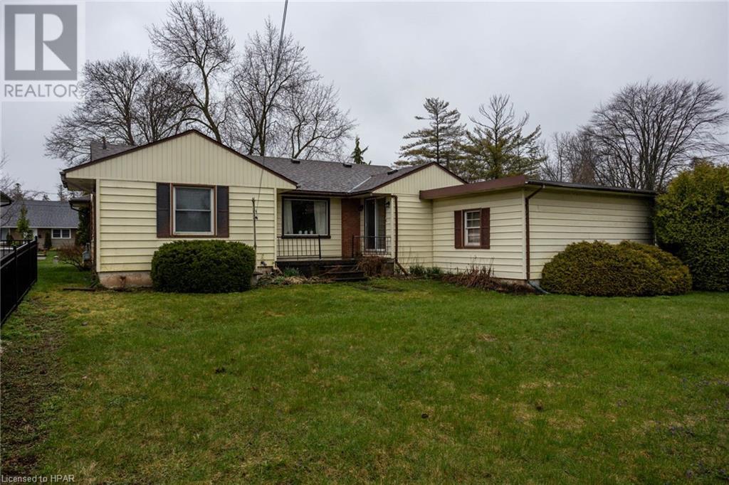 295 Winston Street W, Listowel, Ontario  N4W 1J7 - Photo 38 - 40569649