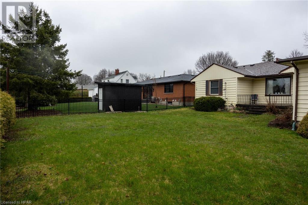 295 Winston Street W, Listowel, Ontario  N4W 1J7 - Photo 40 - 40569649