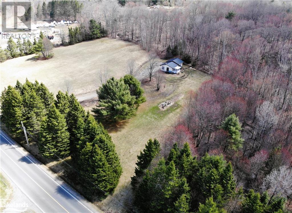 1347 Deebank Road, Utterson, Ontario P0B 1M0 (26756108) Bay