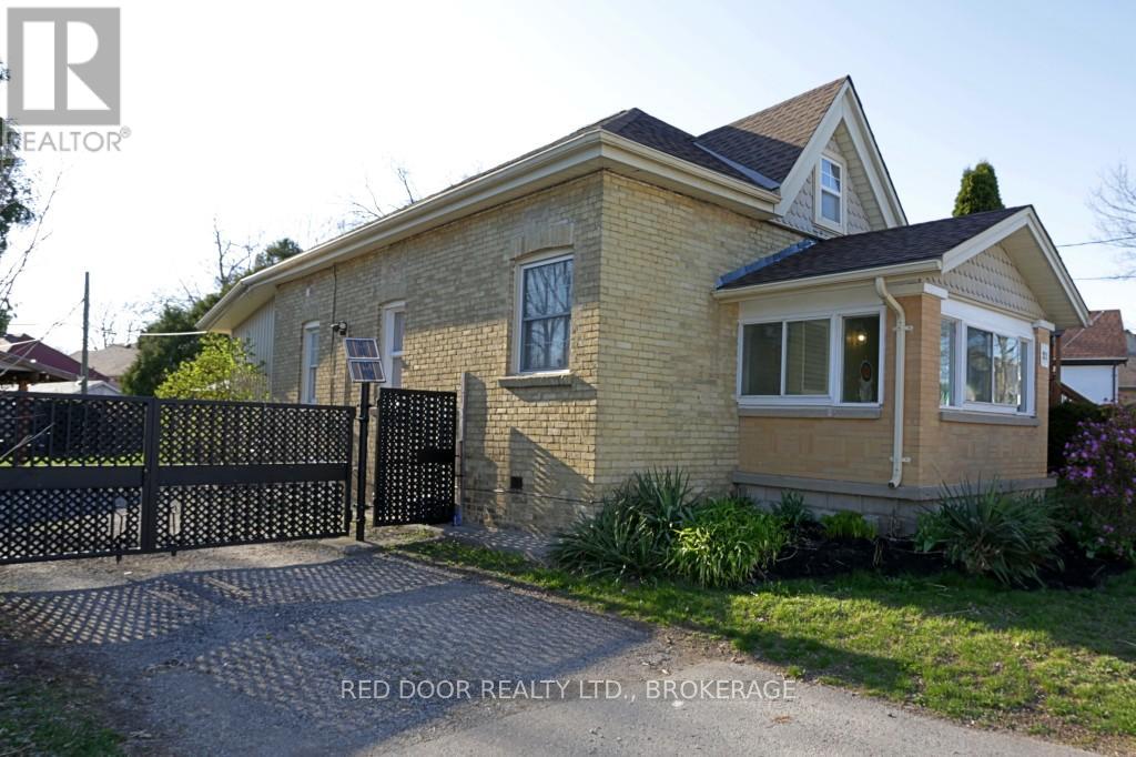 21 Redan St, London, Ontario  N5Z 1Y7 - Photo 1 - X8237630