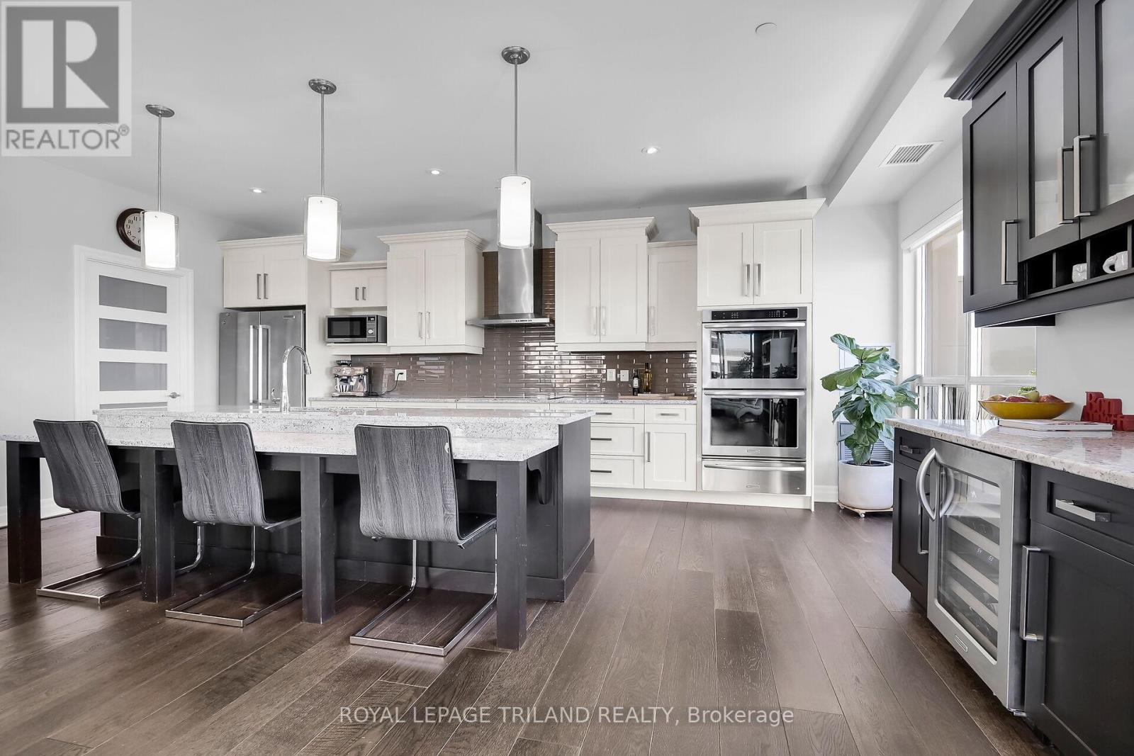 #2406 -330 Ridout Street North St N, London, Ontario  N6A 0A7 - Photo 11 - X8237670